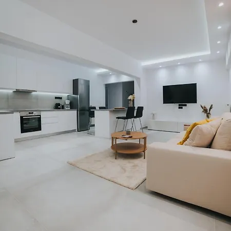Luxury And Spacius Apartment