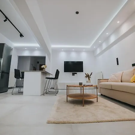 Luxury And Spacius Saloniki